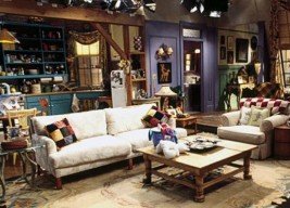 2Friends-TV-Show-Monica-Apartment_Set-01
